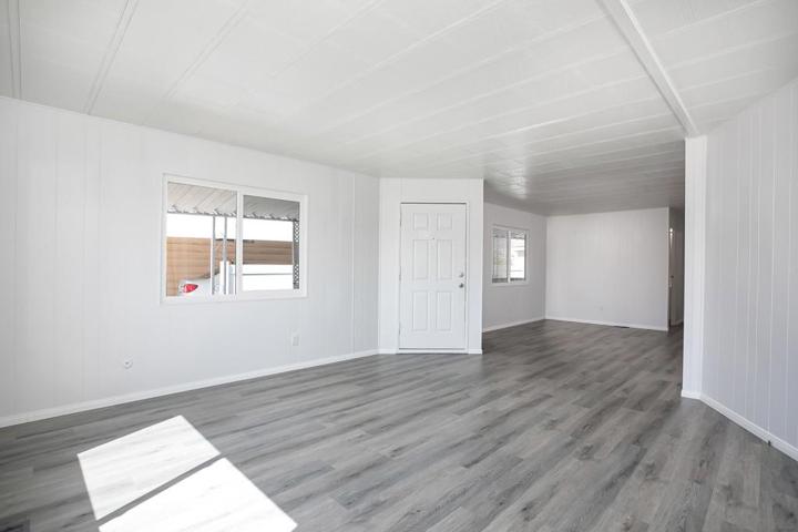304 Picnic View Ln, Oceanside, California 92056