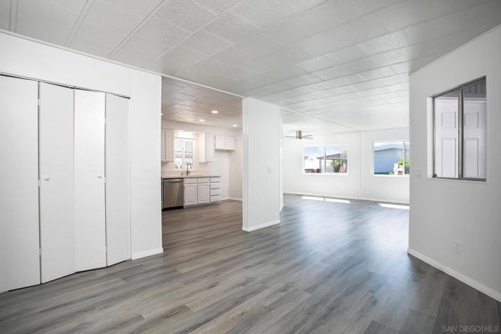 304 Picnic View Ln, Oceanside, California 92056