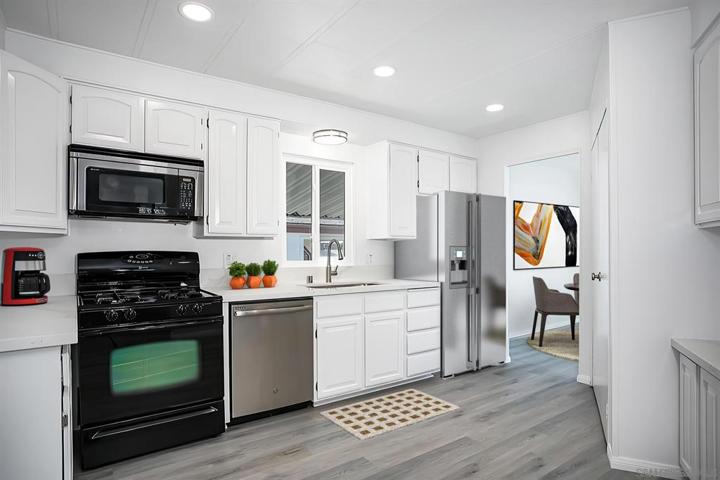 304 Picnic View Ln, Oceanside, California 92056