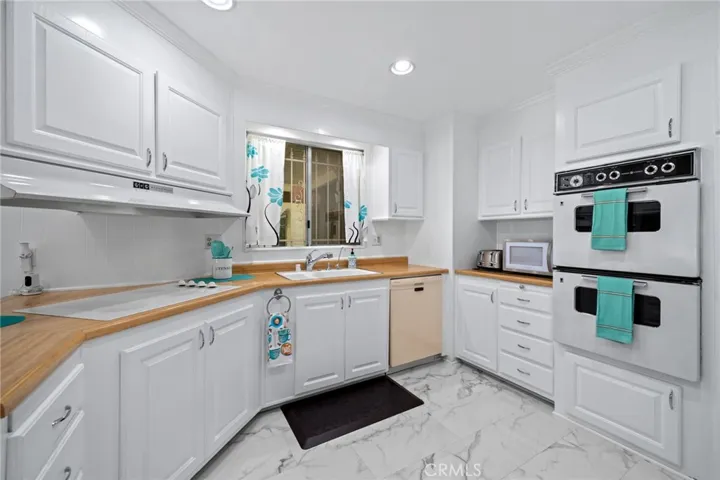 1224 Brentwood Way, Hemet, California 92545