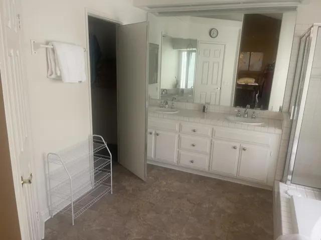 Desert  Fox  Master Bath 1