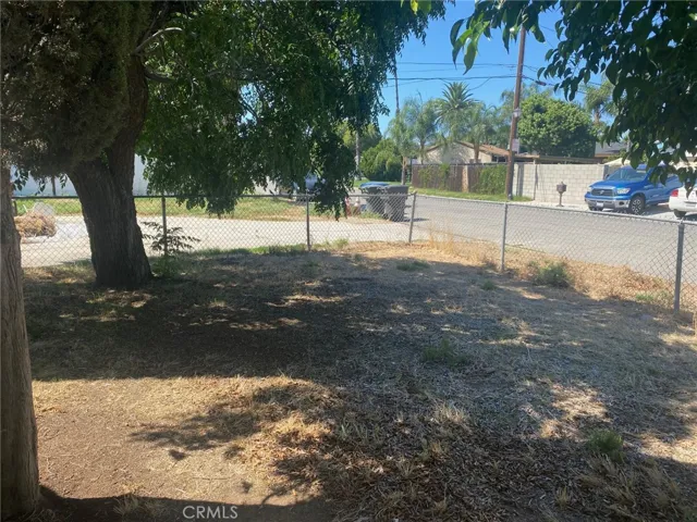 8458 Bruce Avenue, Riverside, California 92503