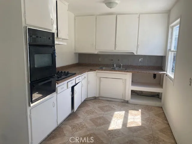 8458 Bruce Avenue, Riverside, California 92503