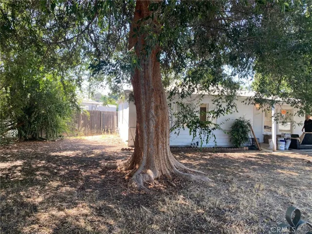 8458 Bruce Avenue, Riverside, California 92503