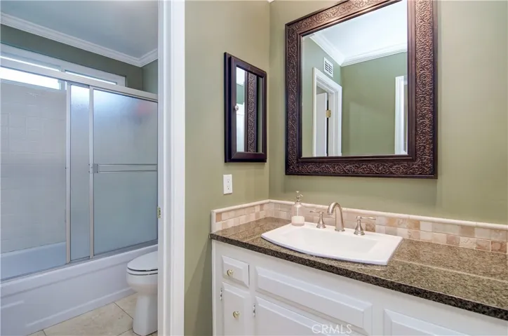 Upgraded and spacious Hall bathroom