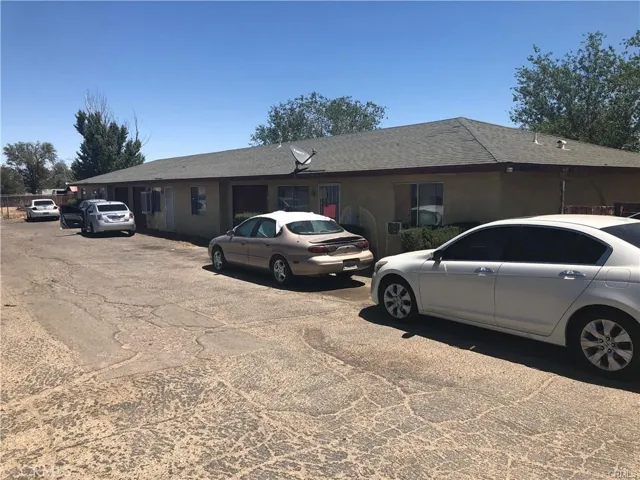11246 Chapparal Avenue, Adelanto, California 92301