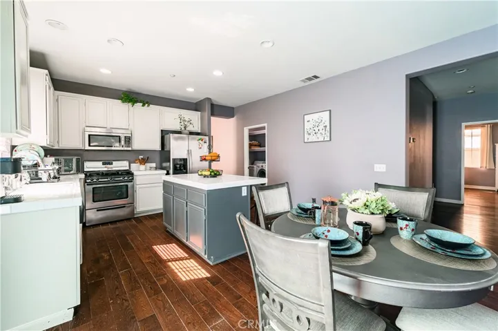 17040 Red Cedar Court, Fontana, California 92337