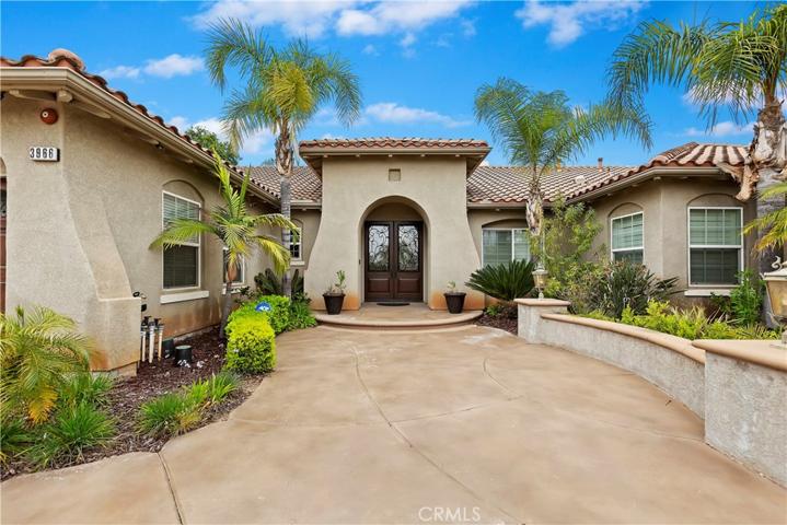 3966 Ashwood Circle, Corona, California 92881