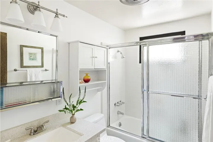 403 Rainier Road, Lake Arrowhead, California 92352