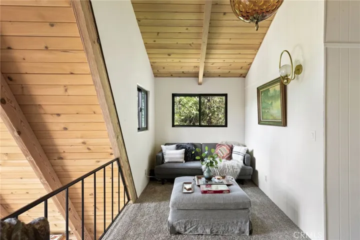 403 Rainier Road, Lake Arrowhead, California 92352