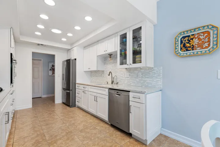 Beuatiful Cabinets and Countertops
