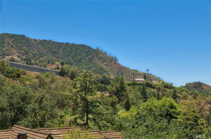 1855 Verdugo Knolls Drive, Glendale, California 91208