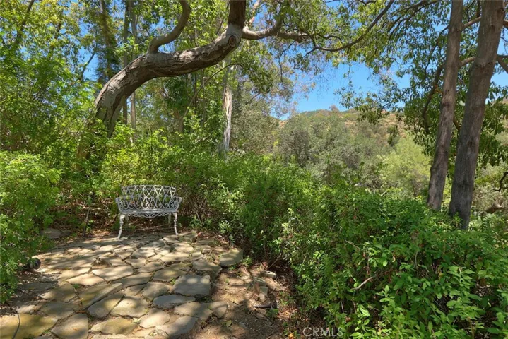 1855 Verdugo Knolls Drive, Glendale, California 91208