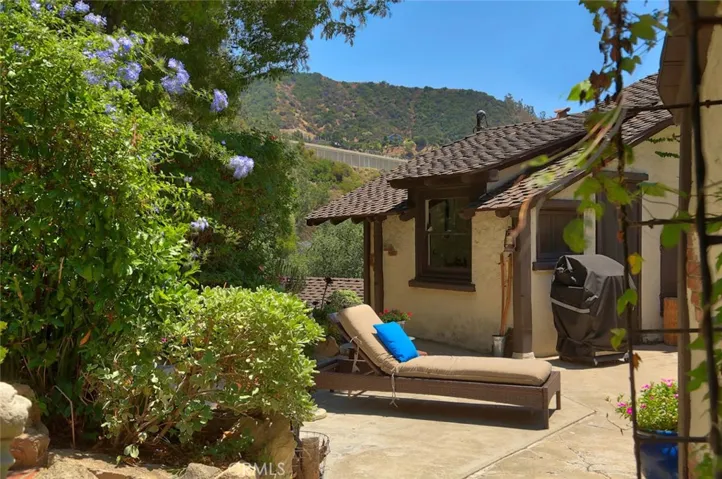 1855 Verdugo Knolls Drive, Glendale, California 91208
