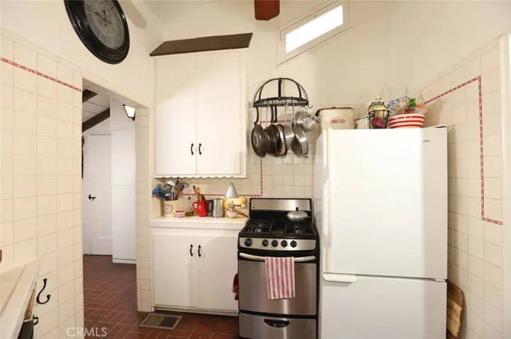 1855 Verdugo Knolls Drive, Glendale, California 91208