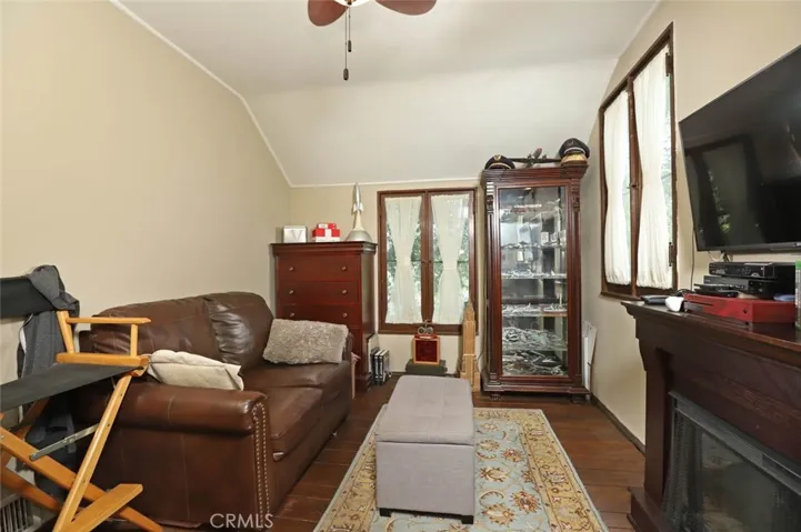 1855 Verdugo Knolls Drive, Glendale, California 91208