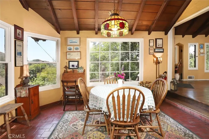 1855 Verdugo Knolls Drive, Glendale, California 91208