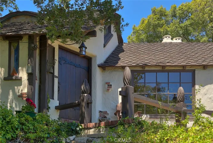 1855 Verdugo Knolls Drive, Glendale, California 91208