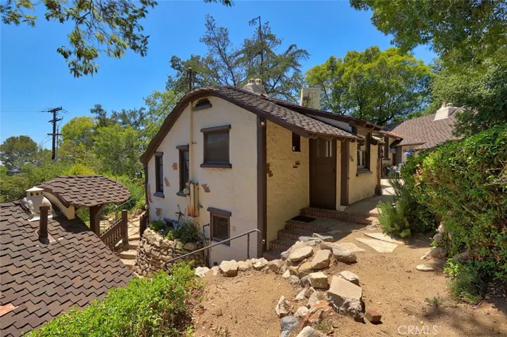 1855 Verdugo Knolls Drive, Glendale, California 91208