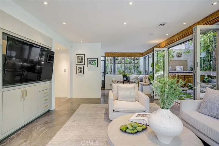 2160 Monterey Boulevard, Hermosa Beach, California 90254