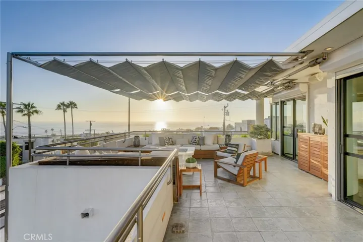2160 Monterey Boulevard, Hermosa Beach, California 90254