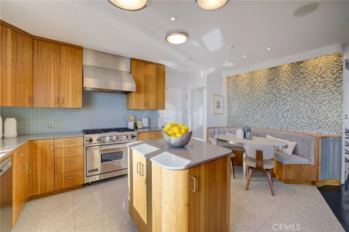 2160 Monterey Boulevard, Hermosa Beach, California 90254