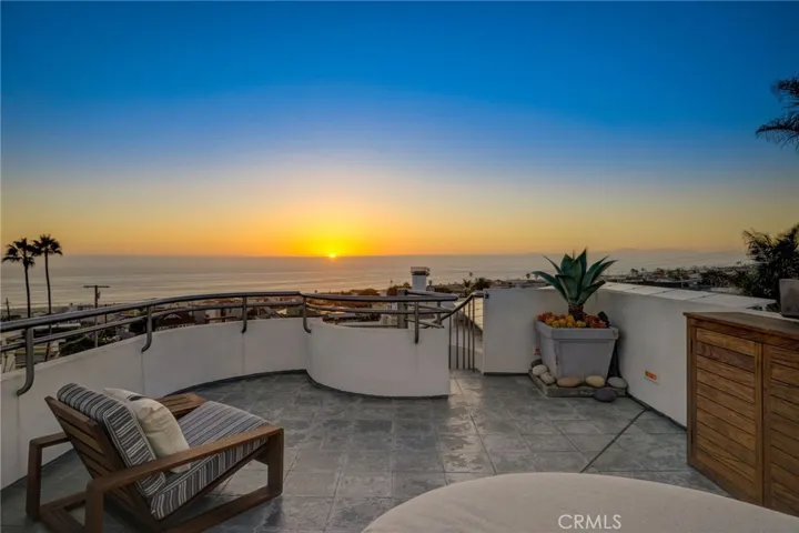 2160 Monterey Boulevard, Hermosa Beach, California 90254