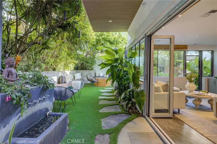 2160 Monterey Boulevard, Hermosa Beach, California 90254