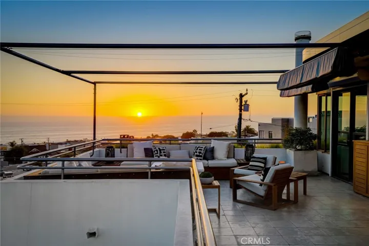 2160 Monterey Boulevard, Hermosa Beach, California 90254