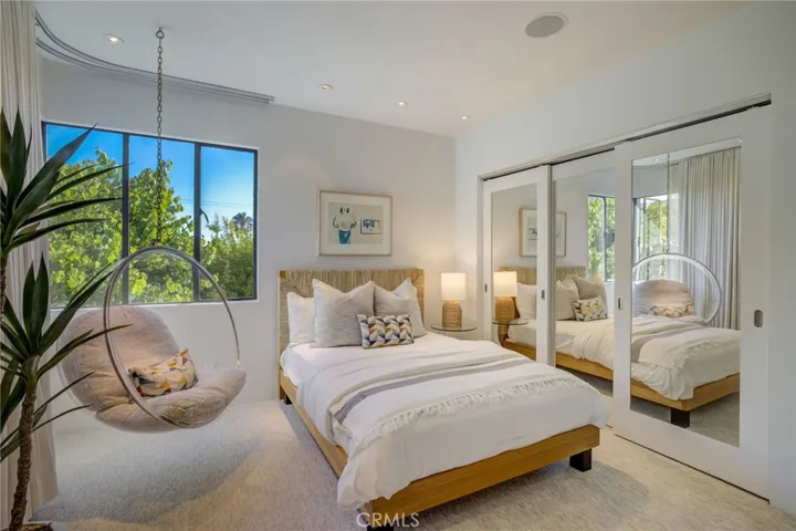 2160 Monterey Boulevard, Hermosa Beach, California 90254
