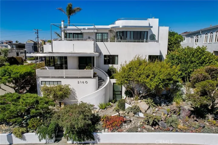 2160 Monterey Boulevard, Hermosa Beach, California 90254