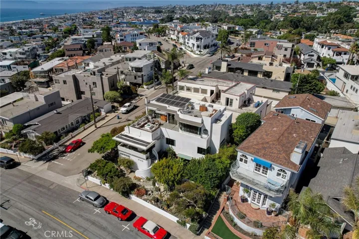 2160 Monterey Boulevard, Hermosa Beach, California 90254