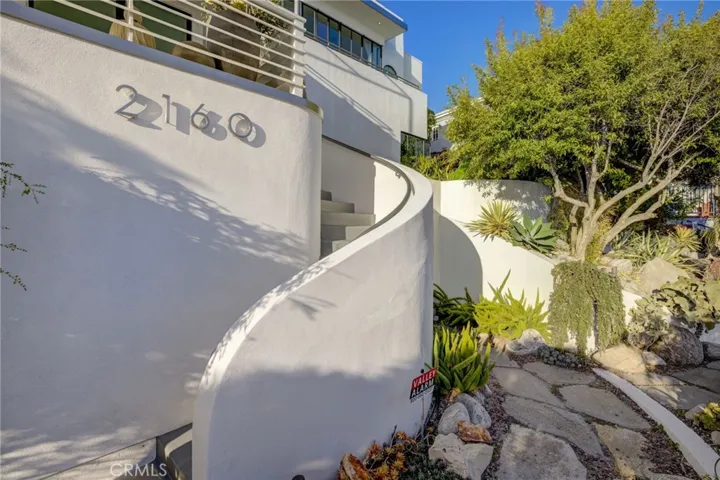 2160 Monterey Boulevard, Hermosa Beach, California 90254