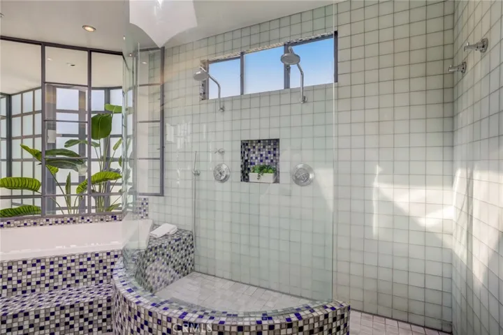 2160 Monterey Boulevard, Hermosa Beach, California 90254