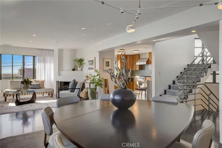 2160 Monterey Boulevard, Hermosa Beach, California 90254