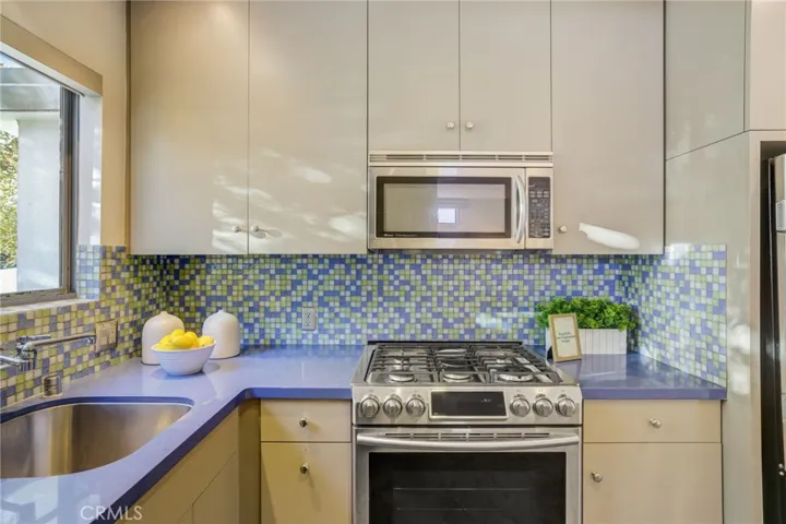 2160 Monterey Boulevard, Hermosa Beach, California 90254