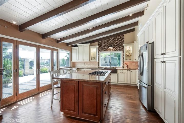 617 Balboa Drive, Corona, California 92879