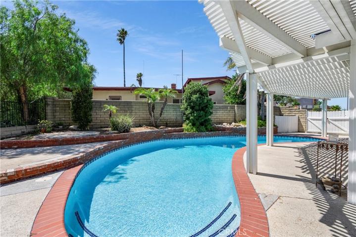 617 Balboa Drive, Corona, California 92879
