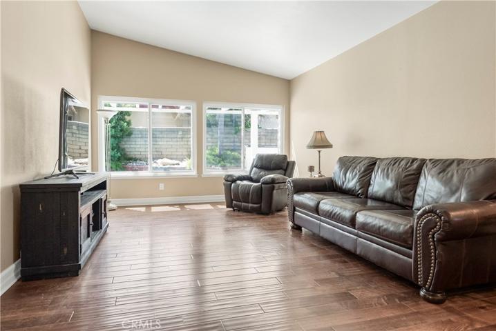 617 Balboa Drive, Corona, California 92879