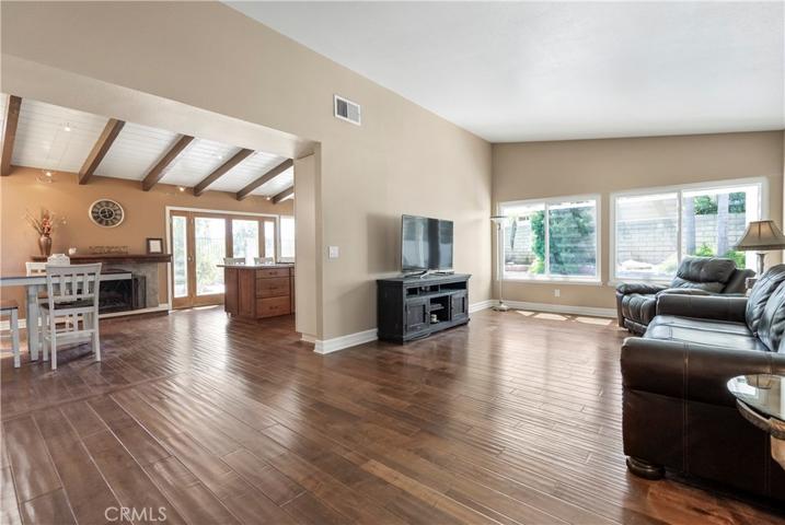 617 Balboa Drive, Corona, California 92879