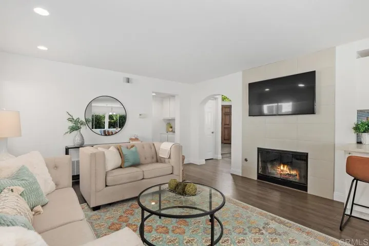 1919 Palermo Court, Vista, California 92081
