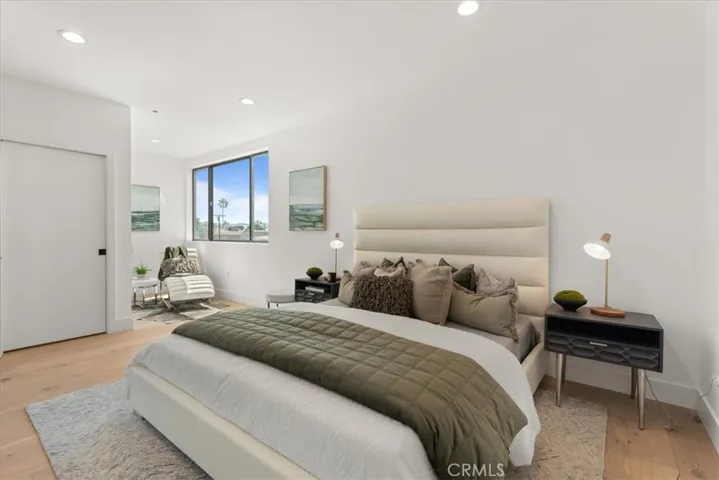 5731 N Canvas Court, North Hollywood, California 91601