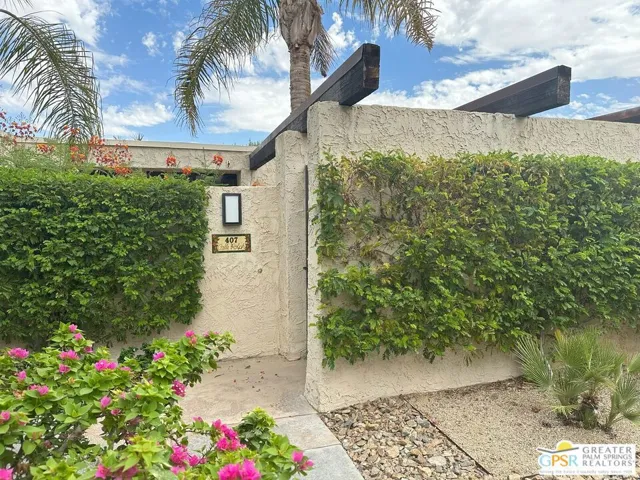 407 N Calle Rolph, Palm Springs, California 92262