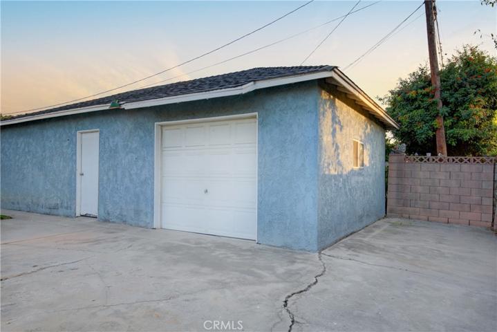 Bonus room behind 2 car detached garage