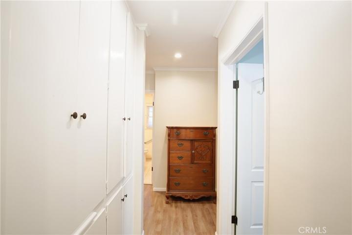 Hallway to bedrooms
