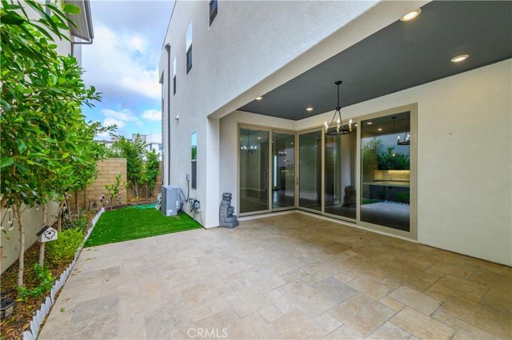166 Scale, Irvine, California 92618