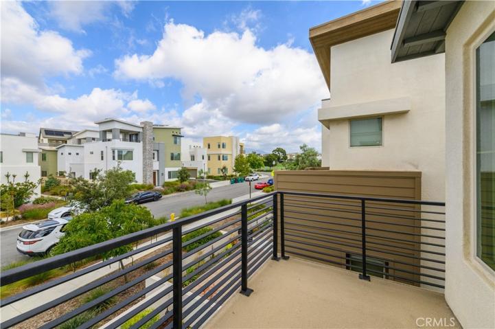 166 Scale, Irvine, California 92618