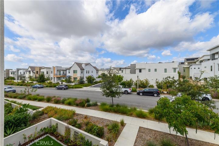 166 Scale, Irvine, California 92618