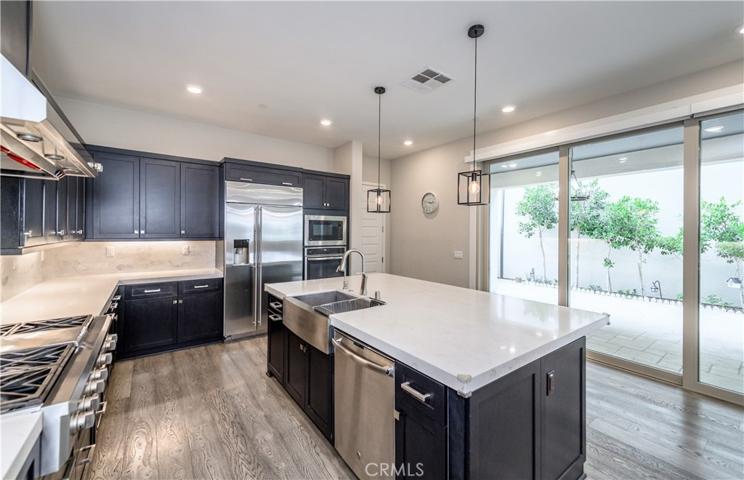 166 Scale, Irvine, California 92618