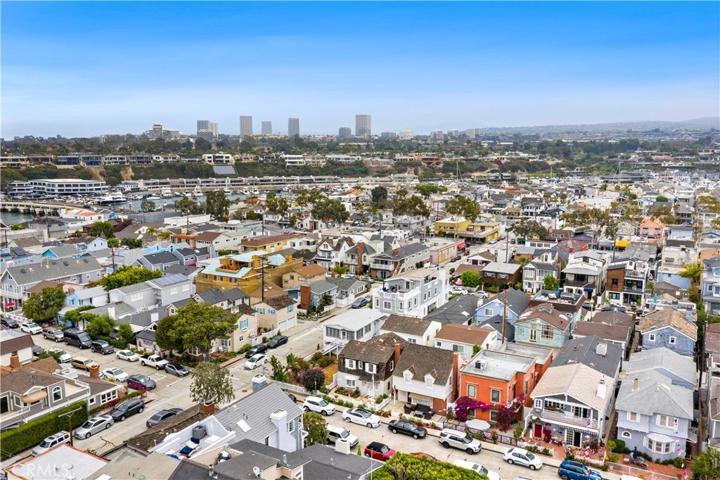 224 1/2 Amethyst Avenue, Newport Beach, California 92662